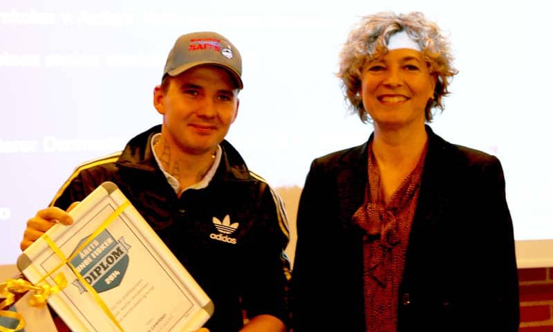 Read more about the article Vestjysk skipper giver et skulderklap til Årets Unge Fisker 2014