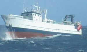 Færøske fiskeriundersøgelser: Skrog til nyt skib bygges i Litauen. Foto: Gamle »Magnus Heinason står nu til udskiftning - Skipini