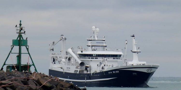 Største makrelfangst landet i Hirtshals  Foto: HG 264 »Ruth« ankommer til Hirtshals Havn Fotograf. PmrA