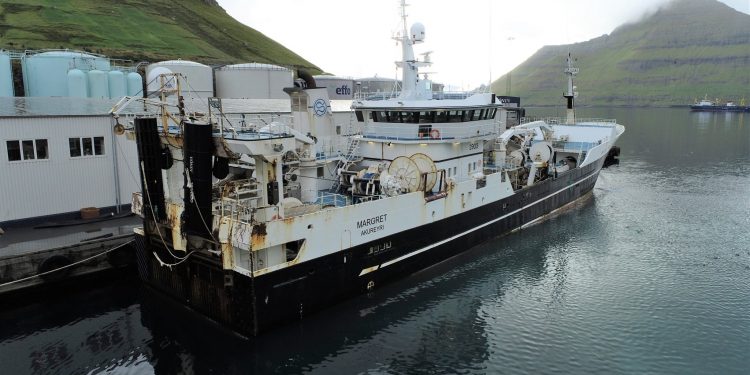 Færøerne: Islandsk fartøj solgt til Færøerne foto: Vonin
