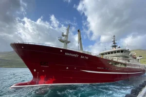 Den islandske pelagiske trawler Margreth omdøbes til Isborg - FS Fiskur.Fo