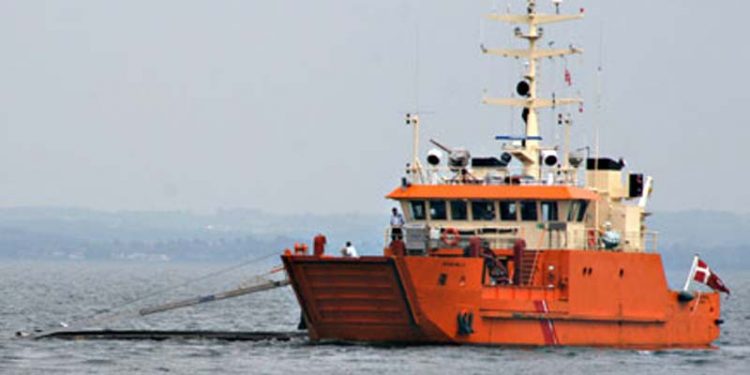 Miljøberedskabet testes i Langelandsbælt.  foto: Billede af Marie Miljø i aktion - Fotograf: Marinehjemmeværnet - FiskerForum