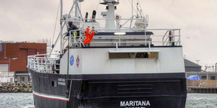 Ung mand omkommet efter arbejdsulykke på Thyborøn Havn  Foto: »Maritina« RCS