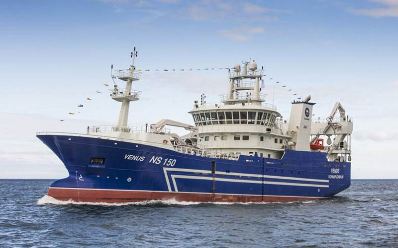 Read more about the article Et fantastisk sildefiskeri på 1.200 tons i kun fem slæb