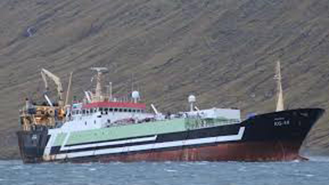 Read more about the article Færøerne: Industrifiskeriet af blåhvilling fortsætter de gode takter