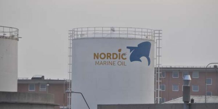 Nyt logo præger ”Statoil” tanken i Hirtshals.  Fotograf HHansen