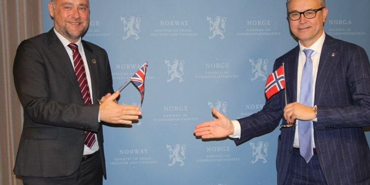 En fiskerlussing til EU: Norge og Storbritannien har indgået fiskeriaftale for 2021 - foto det norske Nærings- og Fiskeridepartementet