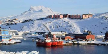 Nuuk skal have den stærkeste og mest moderne atlanthavn i Arktis, og et tidssvarende værft er en afgørende del af visionen. Nuuk Maritime Netværk inviterer derfor erfarne værftsaktører til dialog. foto: Ken Marthiasen