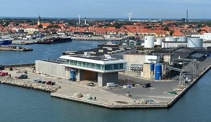 Read more about the article Kom til åbent hus hos Skagen Havns nye svævende Havneadministration