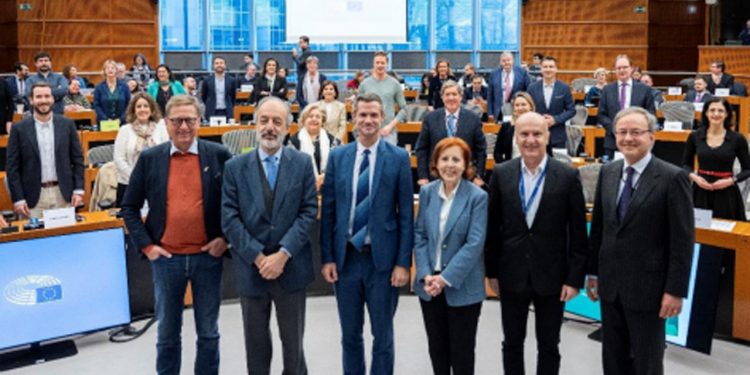 EUs PECH-komiteen har aflagt aktivitetsrapport for 2019 til 2024 foto: PECH Committee