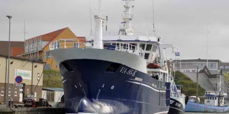 Loddekvoten i Barentshavet havde første fangst af lodde i søndags tæt på Nordkap, blev fisket af det godt 38 meter lange fiskefartøj »Piraja« fra Kristianssand. arkivfoto: FiskeForum.dk