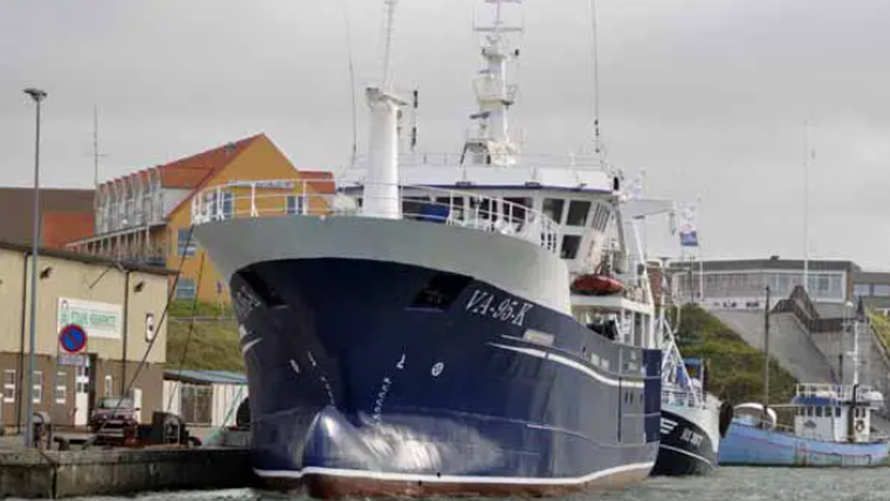 Read more about the article Norsk loddekvote ved Island er opfisket for i år