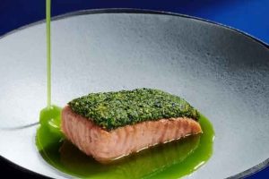 Det skulle være fremtidens fødevare: fisk uden fisk. Men virkeligheden er en anden. Plantebaserede alternativer til fisk kæmper stadig for at finde fodfæste, og meget tyder på, at gennembruddet lader vente på sig. foto: OSHI