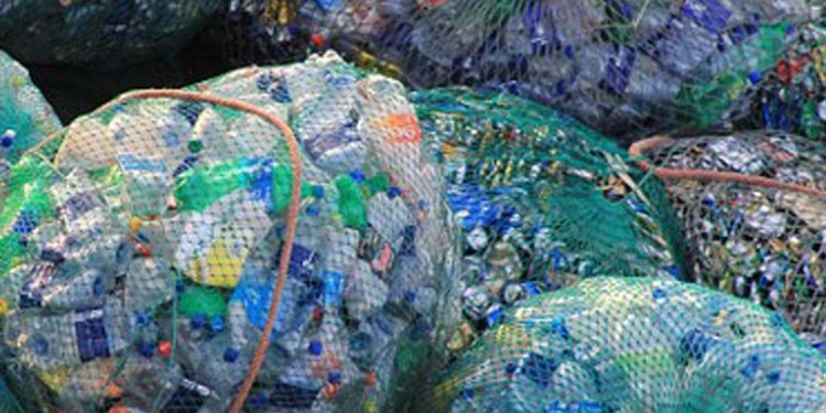 Naturligt enzym kan nedbryde PET plast. Foto: plastflasker - FiskerForum.dk