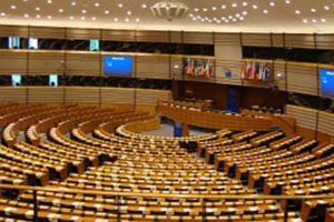 Spændende hvad EU-Parlamentet beslutter om fiskeriet i Nordsøen  Foto: Europa-parlamentets Plenarsal - EU