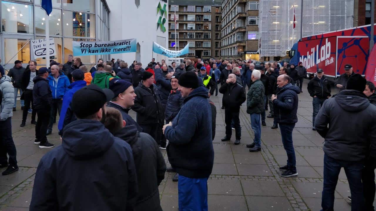 450 fiskere er mødt op til protestmøde i Aalborg