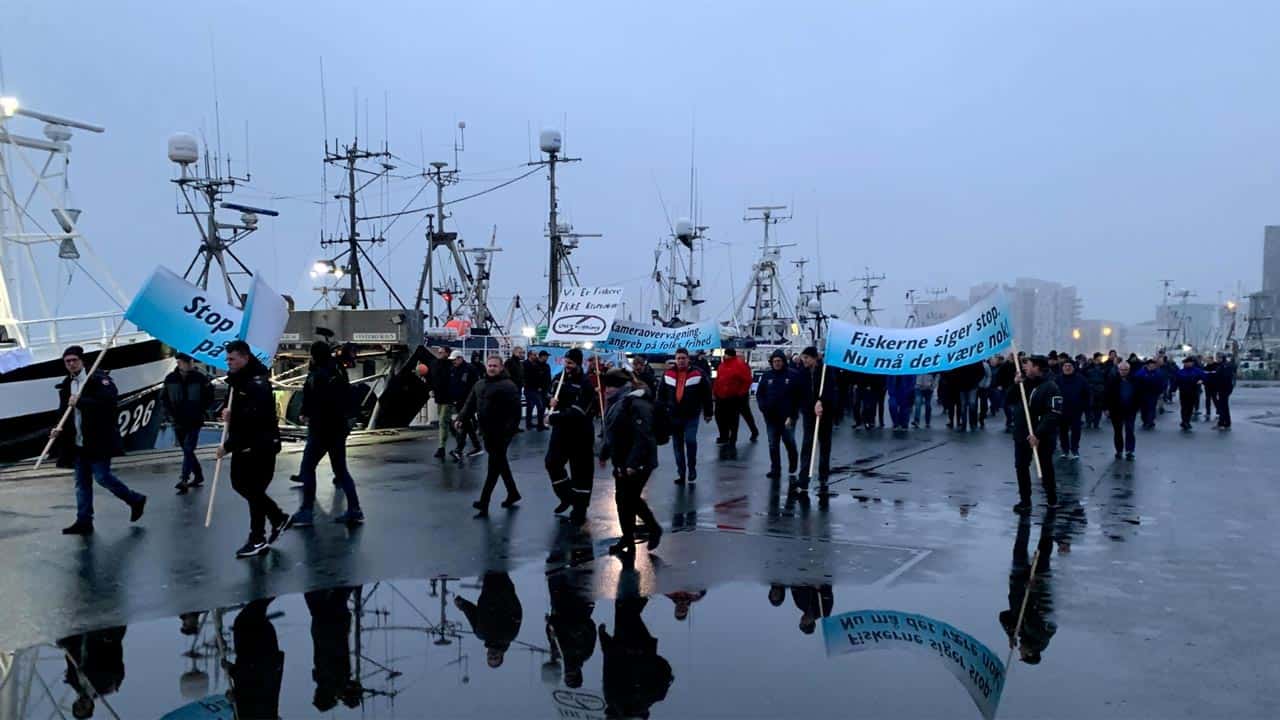 Fiskerne protestere igen på mandag over kameraovervågning