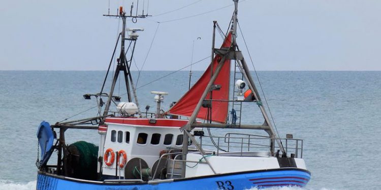 Forbud mod rationsfiskeri af tobis i Nordsøen og Skagerrak   Arkivfoto: R3 »Orion« tobislast - PmrA