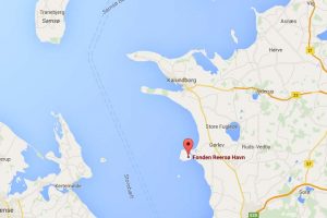 Garnfisker har forlist sin kutter ved Musholm Bugt.  foto: Reersø havn - Google Mapp