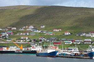 Færøerne: En meget brugt fangstmetode giver gode landinger af sej. foto: Runavik havn