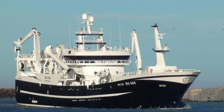 Read more about the article Færøerne: Den pelagiske trawler »Ruth« er solgt til et russisk rederi