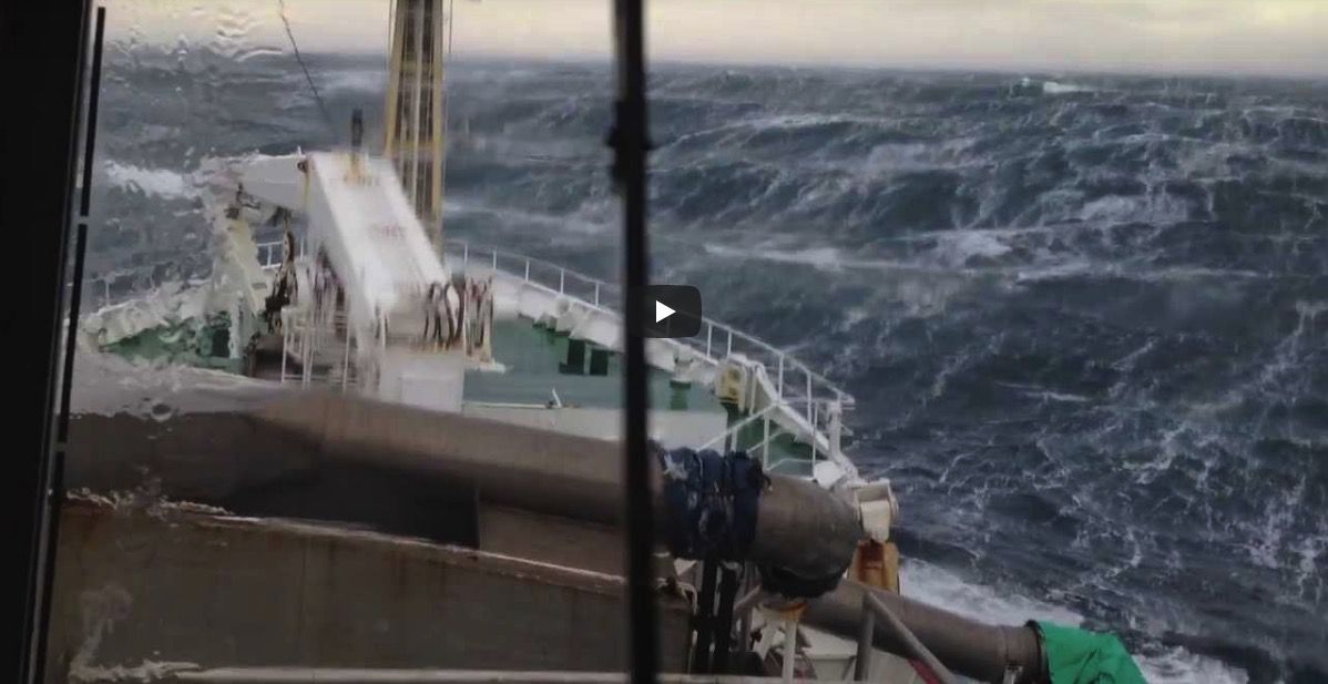 Read more about the article Skotsk fiskefartøj fanget i storm på nordsøen