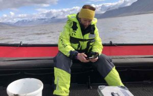 Et nyt studie giver vigtige baseline-data, men forskerne peger samtidig på, at varmere vand og forurening kan øge risikoen for udvikling af »superbakterier« i højarktiske fjorde. foto: Nadja Junghardt Universitet Bergen
