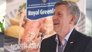 »Simon har spillet en central rolle i at lede Quin-Sea Fisheries Ltd gennem ejerskabsoverdragelsen, navigere i udfordringerne under COVID-19 og ustabile markeder samt hjælpe med at fordoble indtaget af snekrabbe. Vi takker ham for hans betydelige bidrag og ønsker ham alt godt i hans fremtidige karriere,« siger Preben Sunke, CEO for Royal Greenland. foto: privat linkedin