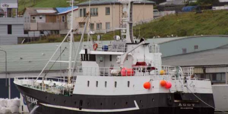 Færøerne: Linefartøj fra Klaksvik solgt, men bliver i hjemhavnen