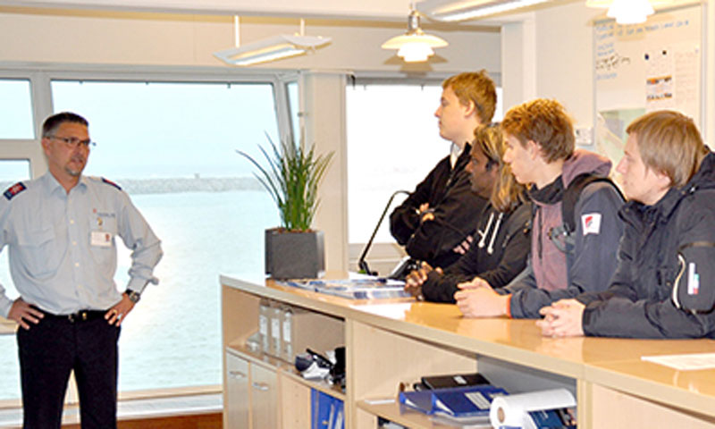 Read more about the article Nordjyske skoleelever lærte om Hirtshals Havn og jobmuligheder