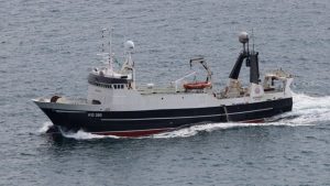 I Klaksvík landede partrawlerne Fuglberg og Skoraberg i sidste uge en last på 45 tons. foto: Kiran J