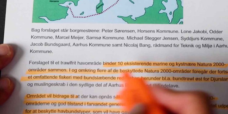 Dokumenter afslører, at DN har haft en væsentlig finger med i spillet, da de østjyske borgmestre, med Aarhus' borgmester i spidsen, fremsatte krav om et forbud mod bundtrawl i et større område ud for Østjylland. Pressemeddelelsen, som blev udsendt i oktober, bar borgmestrenes navn, men det er nu kommet frem, at store dele af teksten faktisk stammer fra DN selv. snapshot JP