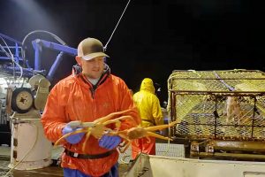 ‘Deadliest Catch’ er en populær amerikansk reality-serie på Discovery Channel, der siden 2005 har fascineret seere verden over. Serien giver et spændende, om end dramatisk, indblik i det hårde liv som fisker under barske forhold i Beringhavet ved Alaskas kyst. Screenshot Deadliest Catch