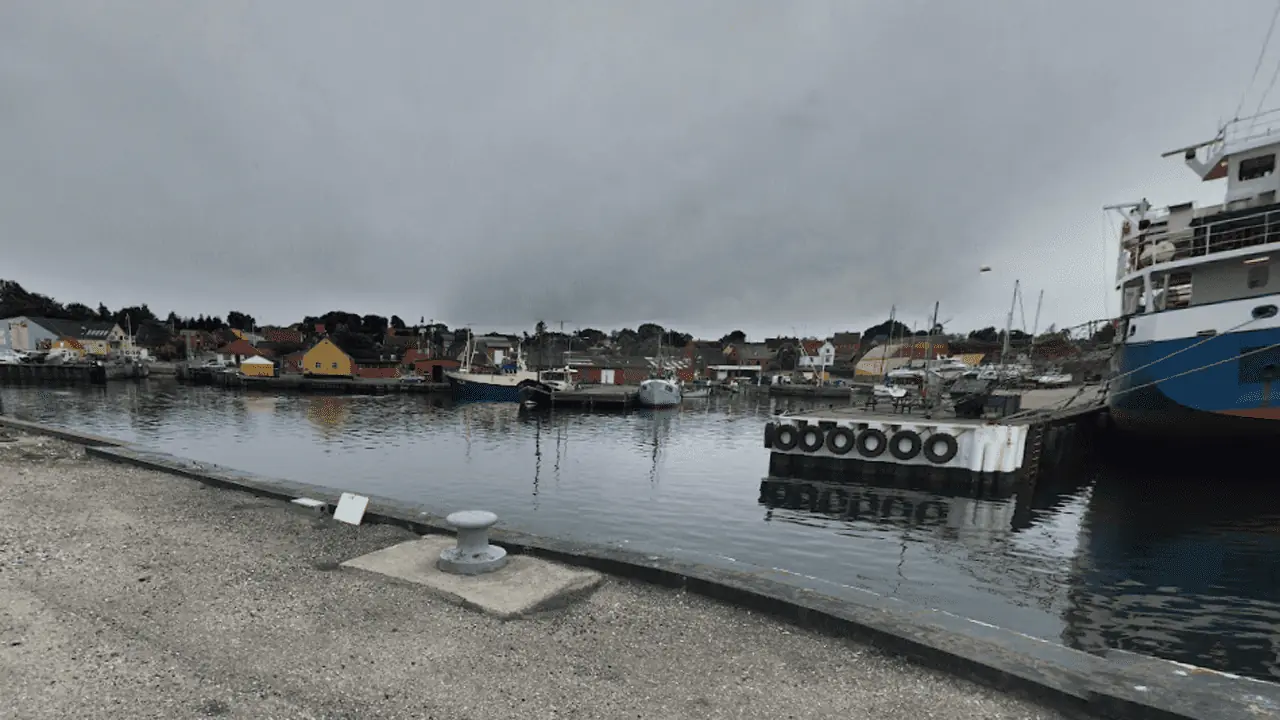 Read more about the article Mand over bord, da slæbebåd pludselig tog vand ind i Søby Havn