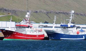 Nyt fra Færøerne uge 22. foto: trawleren Stapin - fotograf: kiran