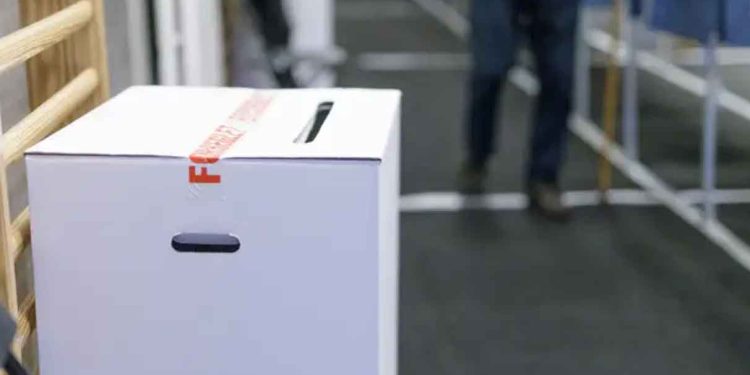 Tirsdag 24. marts 2026 går danskerne til stemmeurnerne ved folketingsvalget. Også fiskere kan naturligvis stemme, enten på valgdagen eller ved at brevstemme, hvis man er på havet. arkivfoto