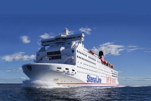 Oslofærgen »Stena Saga« redder to fiskere fra Hvide Sande