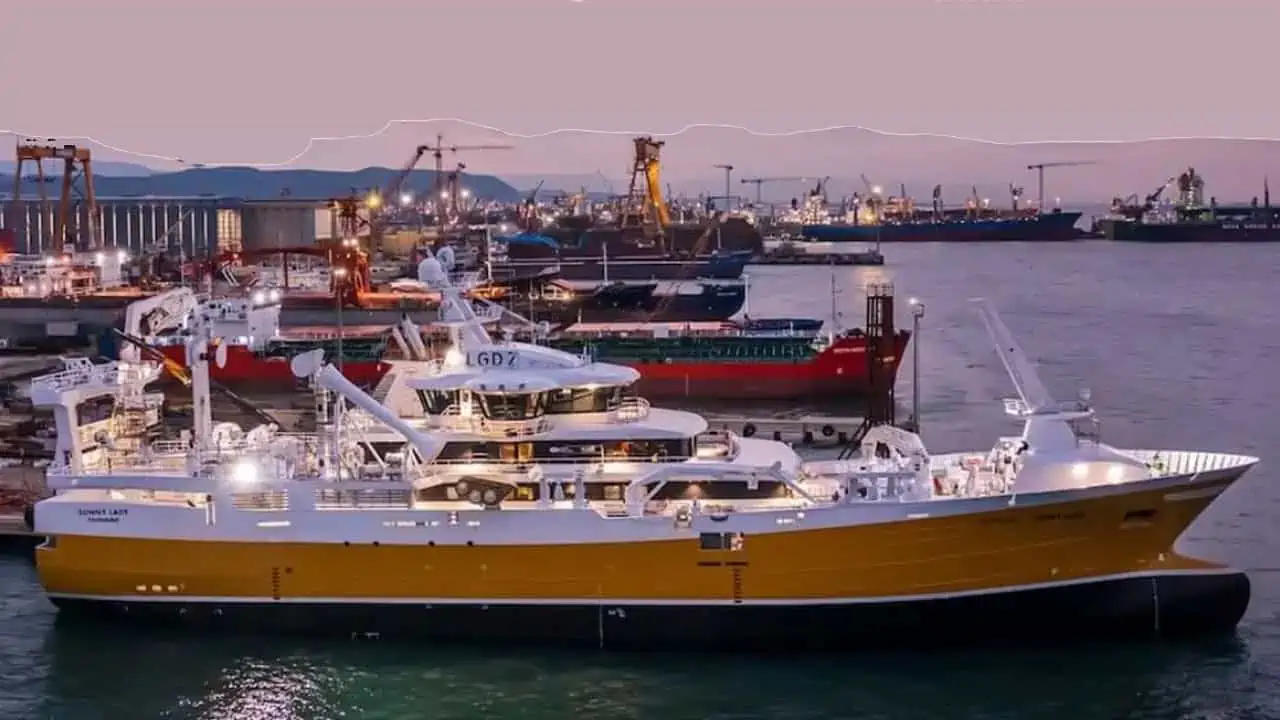 Read more about the article LNG-drevet pelagiske trawler- og snurpenotfartøj er på vej hjem til Norge