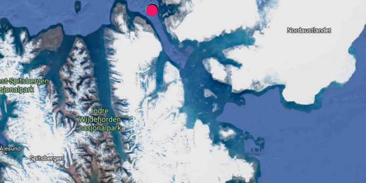 Kritik af Norsk beredskab omkring Svalbard. Foto: Svalbard - Hinlopenstretet -