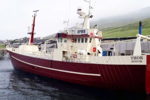 Færøerne: Fisk landet med garn, line og trawl i Tórshavn. foto: Thor