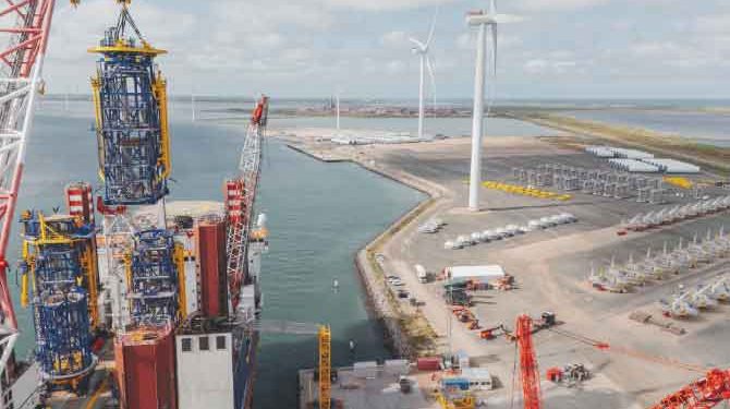 Med 79,99 mio. kr. i omsætning i 2025 leverer Thyborøn Havn sit bedste resultat nogensinde. Industrifiskeriet boomer, offshore-vind skaber massiv aktivitet – og investeringer gennem ti år bærer nu frugt på vestkysten - Thyborøn Havn