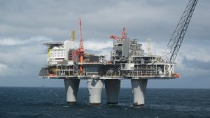 spørgeskema omkring offshore installationer  -  skal de bruges til undersøiske rev istedet, når de ikke bruges længere - foto: wikipedia