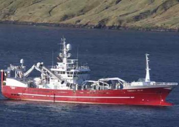 Tummas T landede i ugen en last på 550 tons guldlaks til Varðin Pelagic, som de har fisket under Færøerne. foto: Kiran J