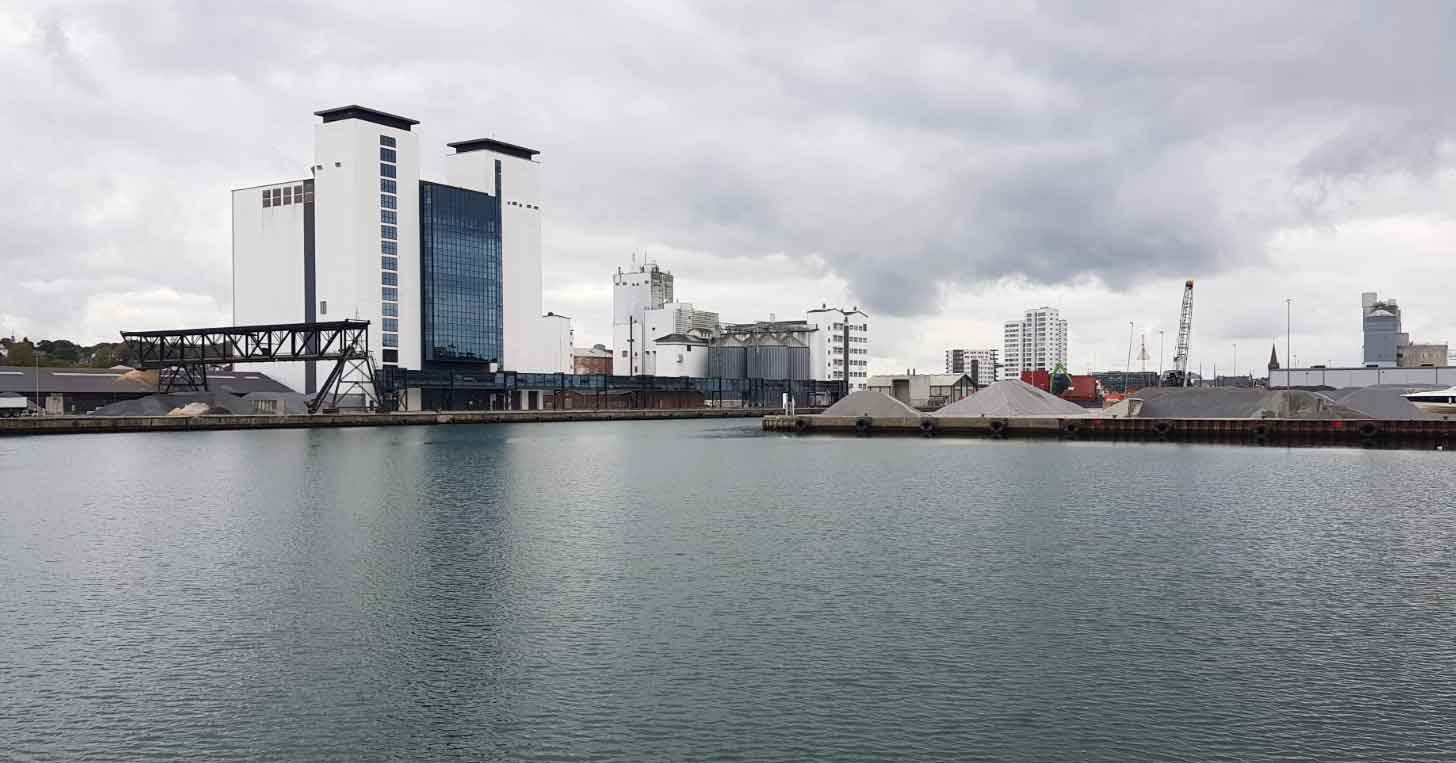 Read more about the article Miljøgodkendelser kan stå i vejen for kritisk vigtig infrastruktur på Vejle Havn