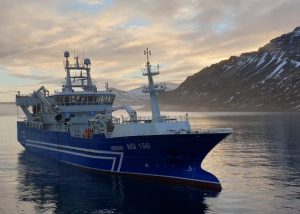 Brim's pelagiske trawler Venus - er kommet til Hampidjan's afdeling i Neskaupstadur
