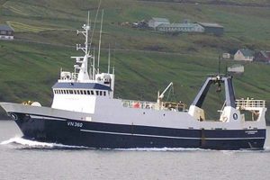 Vestmenning og Fram landede i ugens begyndelse begge en fuld last guldlaks til Kollafjørð Pelagic.  Foto: Skipini