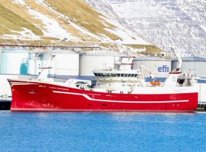 Færøerne: Lodde-fiskeriet slår ny rekord med islandsk trawler. foto: Kiran J