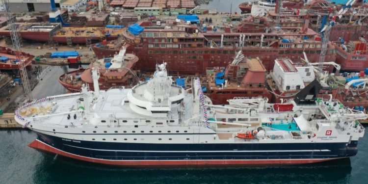 Tyrkisk værft bygger gigantisk fryse- og fabrikstrawler til russisk selskab foto: Tersan Shipyard