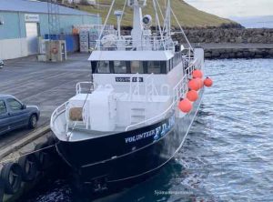 Også linekutteren **Volunteer** har været i havn i Toftir i denne uge. Her blev der landet 20,5 tons fisk, primært torsk og kuller. foto: fiskur.fo / FS