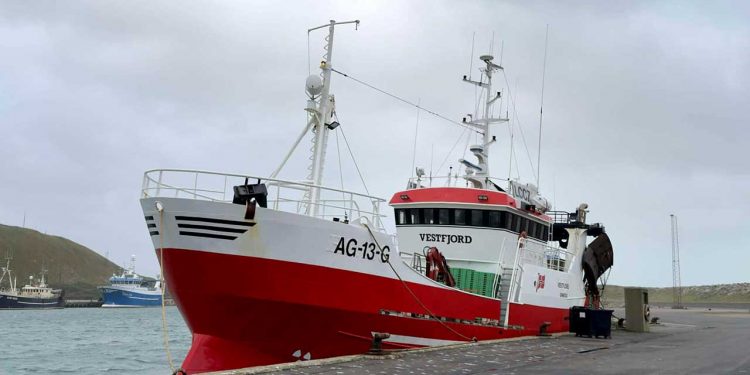 Norsk fiskebåd i nød på Skagerrak – to personer evakueret. Foto Erik Ruby